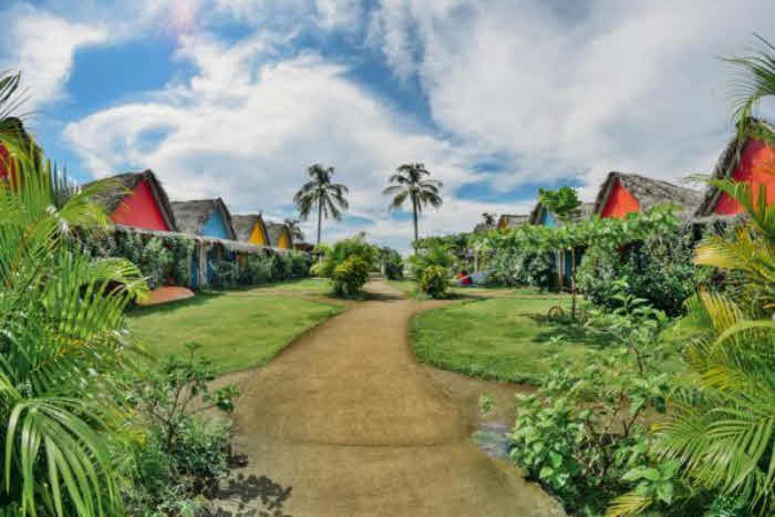 Anlage mit tropischem Garten