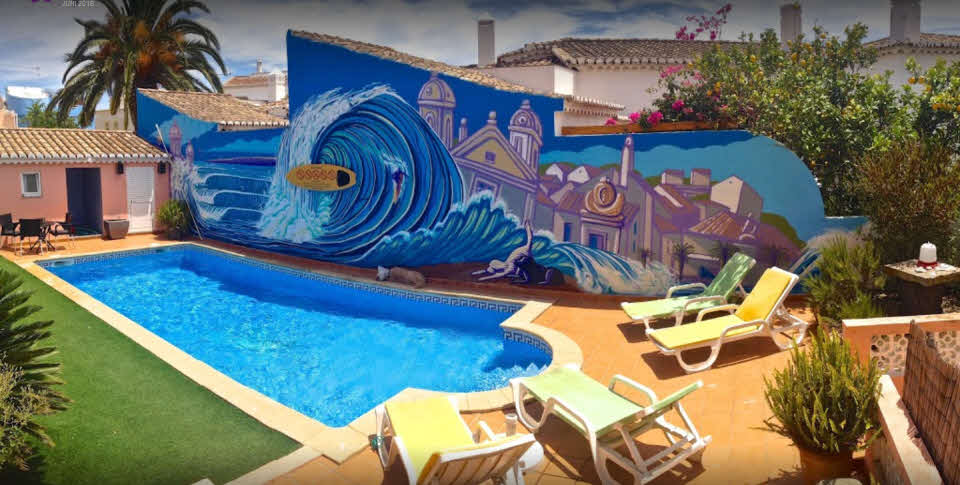 Pool Surfhaus