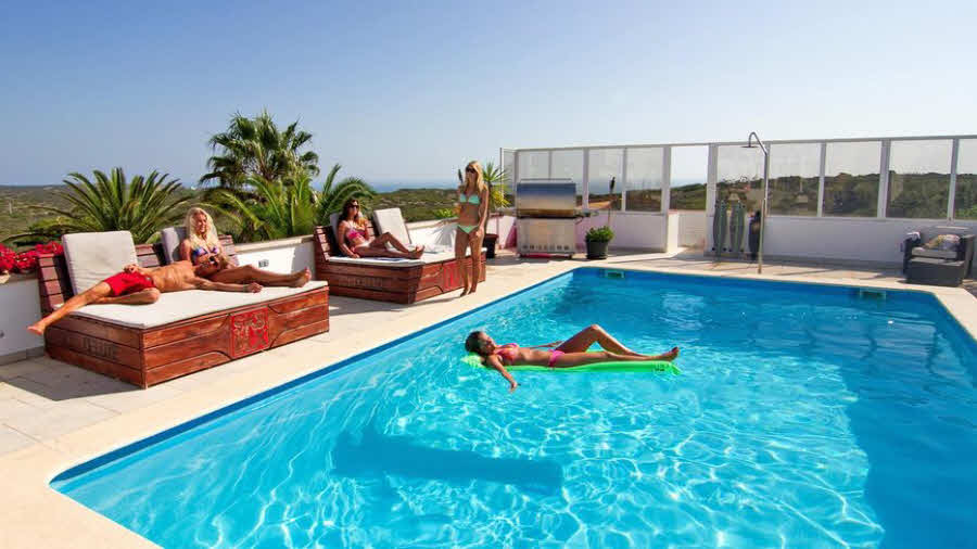 Surfcamp Sagres mit Pool