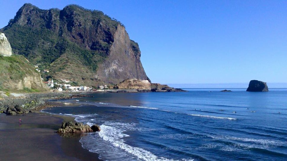 Surfcamp Porto da Cruz
